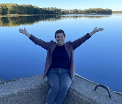 Molly at the Queenstown Warf